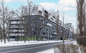 Luxury Apartment Near The City Center Of Cracow By Renters Prestige